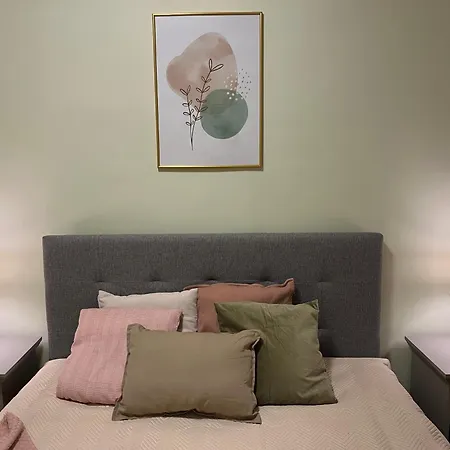 Daire Vonn In Centre